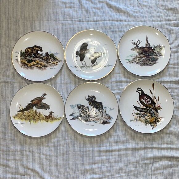 Clark Bronson Set of 6 Decorative Plates with Case - Picture 9 of 16